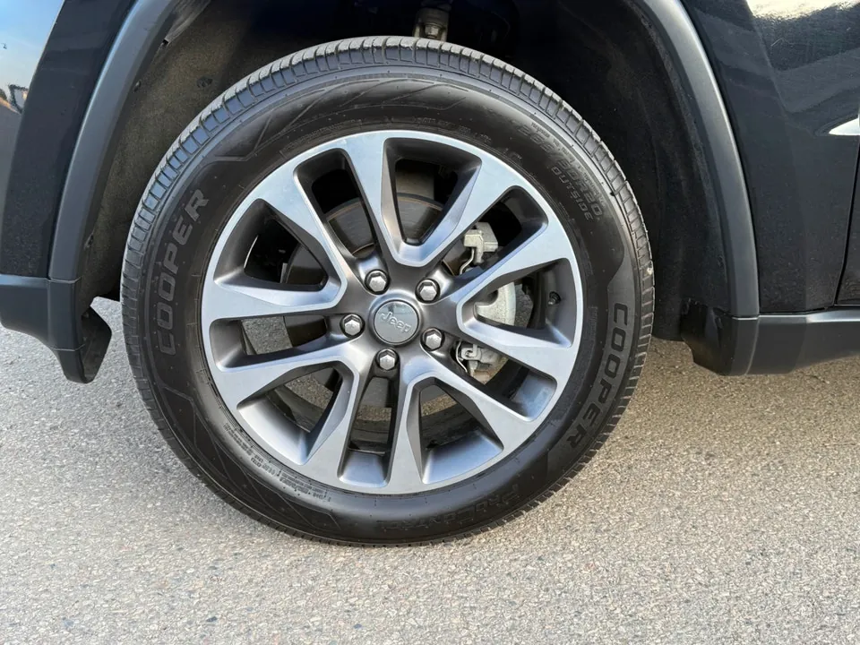Jeep Grand Cherokee 2018 photo 3