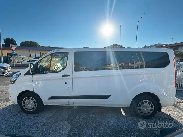 Ford Tourneo Custom 2021 photo 4