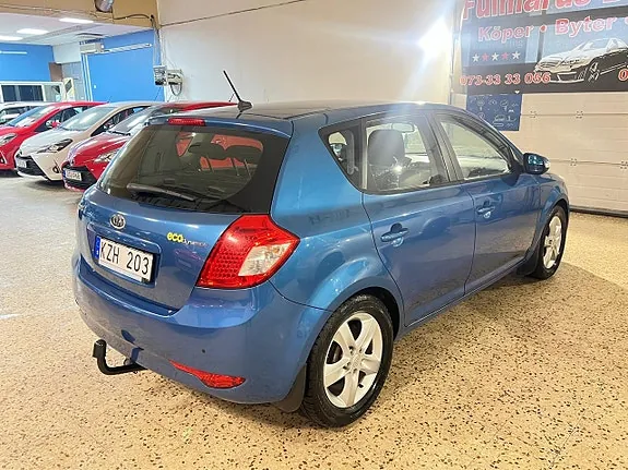 Kia Ceed 2011 photo 5