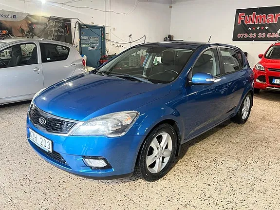 Kia Ceed 2011 photo 3