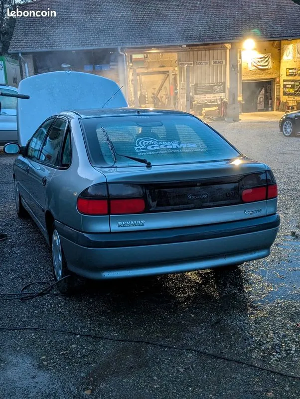 Renault Laguna