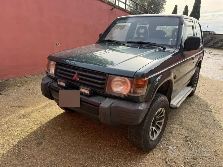 Mitsubishi Pajero 1997 photo 4
