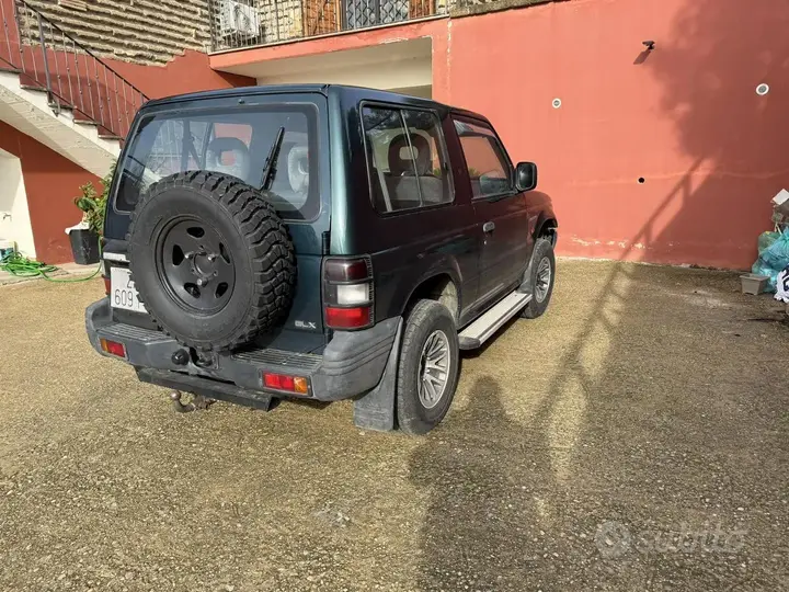 Mitsubishi Pajero 1997 photo 3