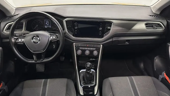 Volkswagen T-Roc 2020 photo 3