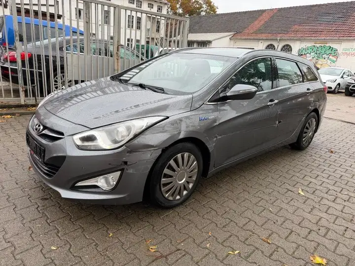 Hyundai I40