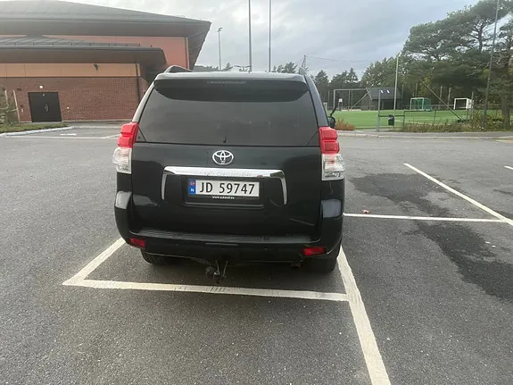 Toyota Land Cruiser 2011 photo 4
