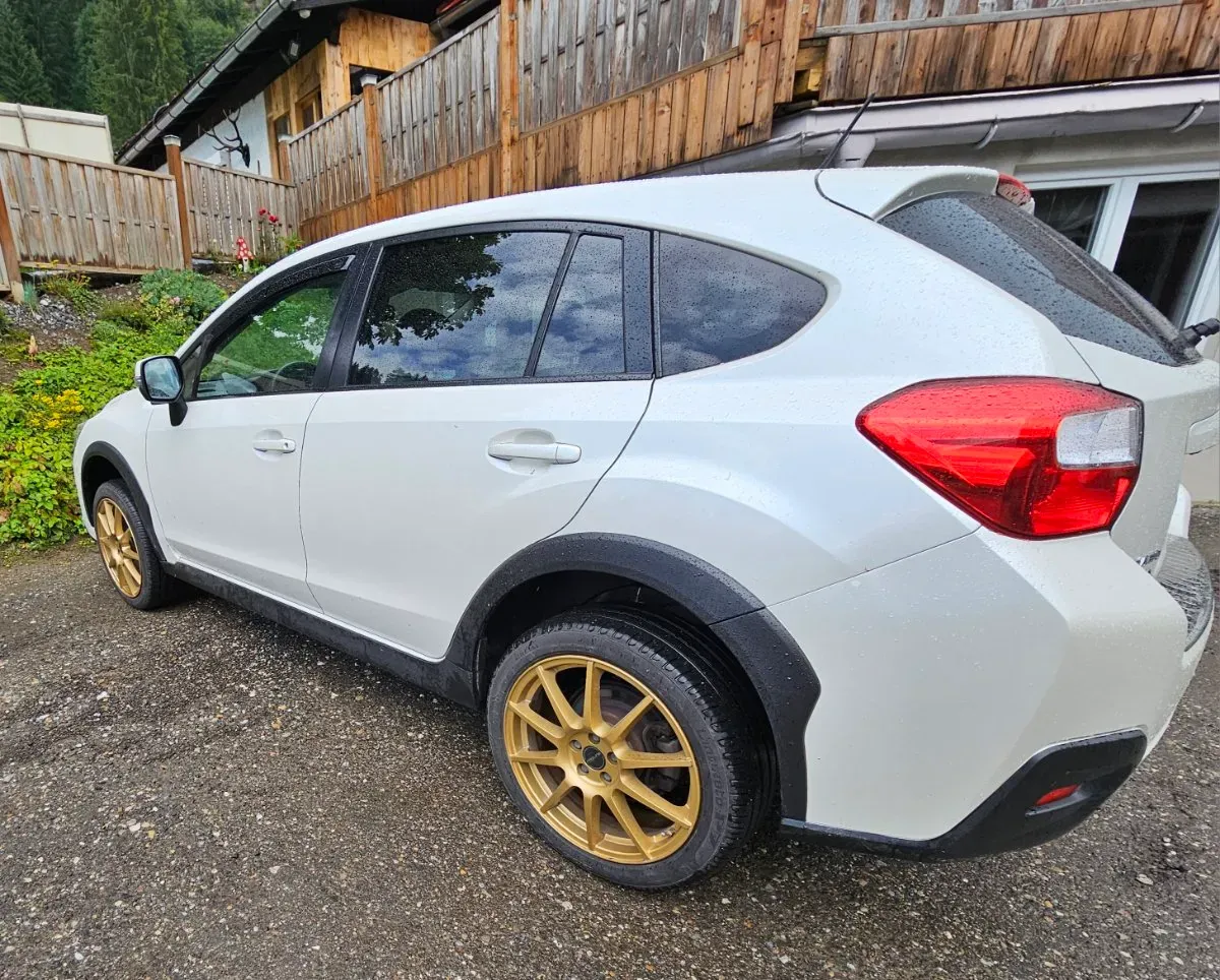 Subaru Xv 2012 photo 3