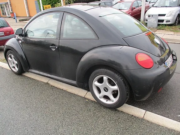 Volkswagen New Beetle 1999 photo 4