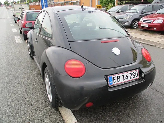 Volkswagen New Beetle 1999 photo 5