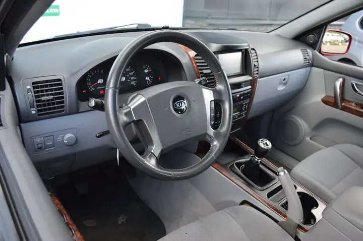 Kia Sorento 2004 photo 3