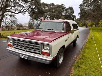 Dodge Ram 1982 photo 4