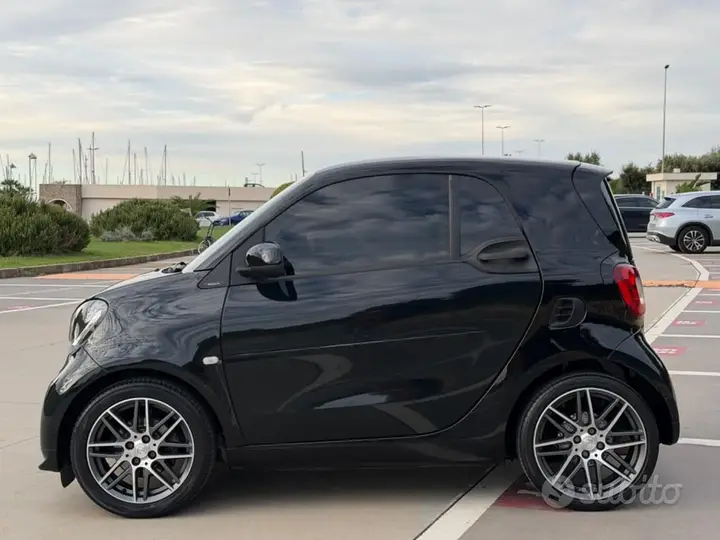 Smart Fortwo 2018 photo 4