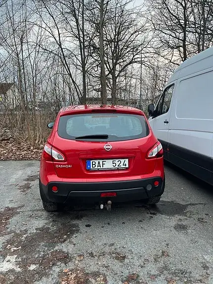 Nissan Qashqai 2012 photo 2