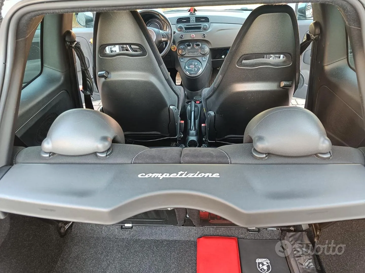 Abarth 595 2015 photo 2