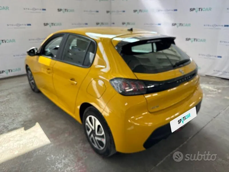 Peugeot 208 2023 photo 3