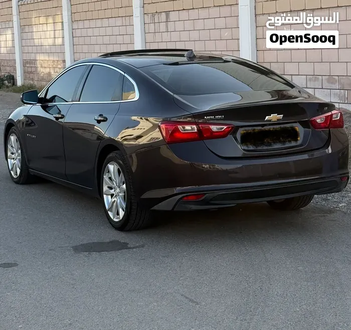 Chevrolet Malibu 2017 photo 2