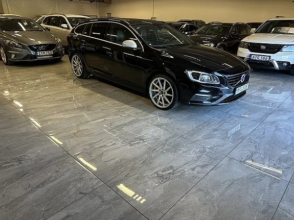 Volvo V60 2016 photo 2