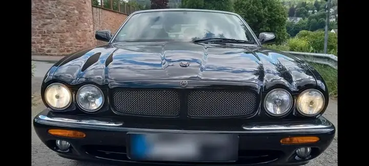 Jaguar Xj
