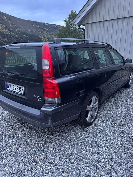 Volvo V70 2004 photo 2