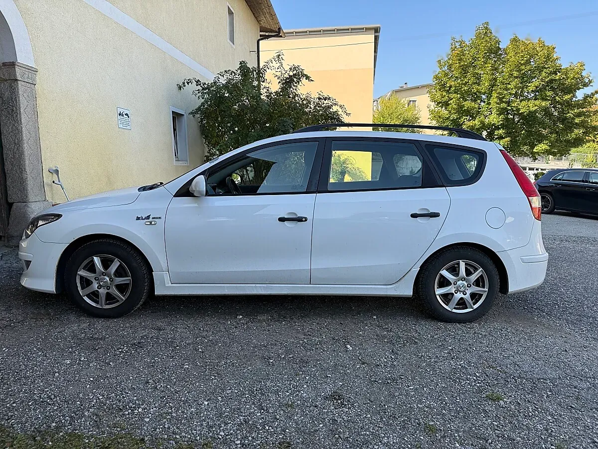 Hyundai I30 2011 photo 3
