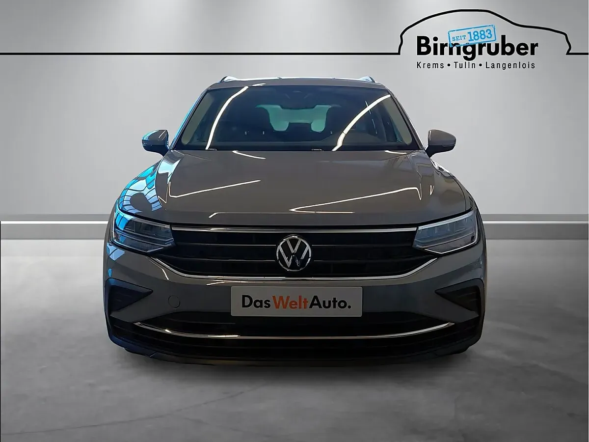Volkswagen Tiguan 2022 photo 2