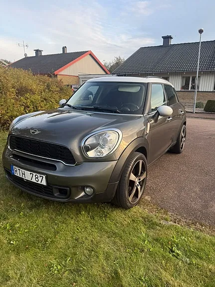 Mini Countryman Cooper S 2011 photo 4