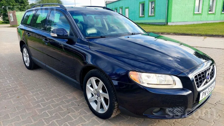Volvo V70 2009 photo 2