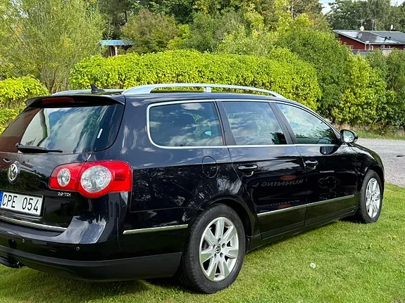 Volkswagen Passat 2010 photo 2