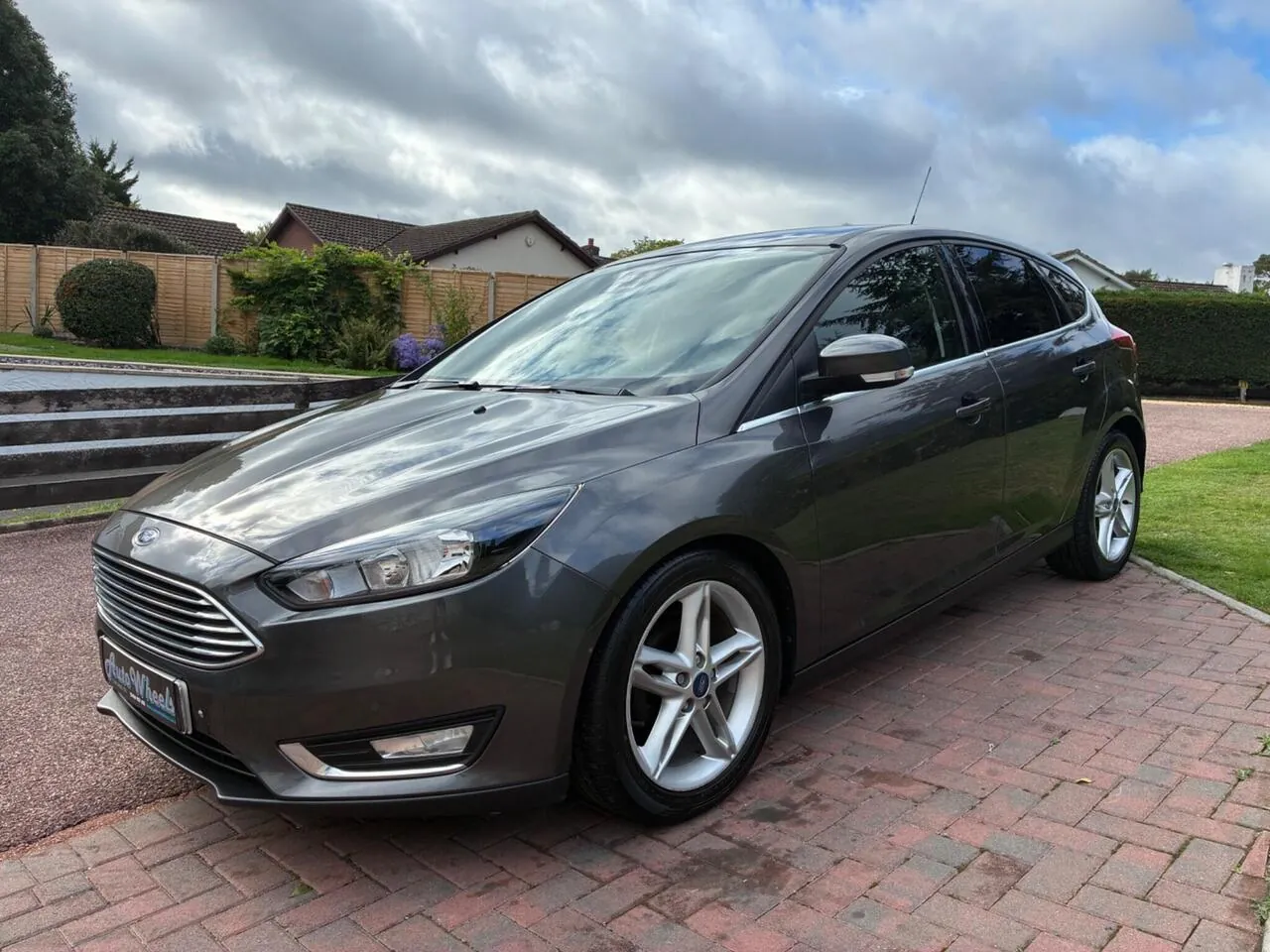 Ford Focus 2015 photo 2