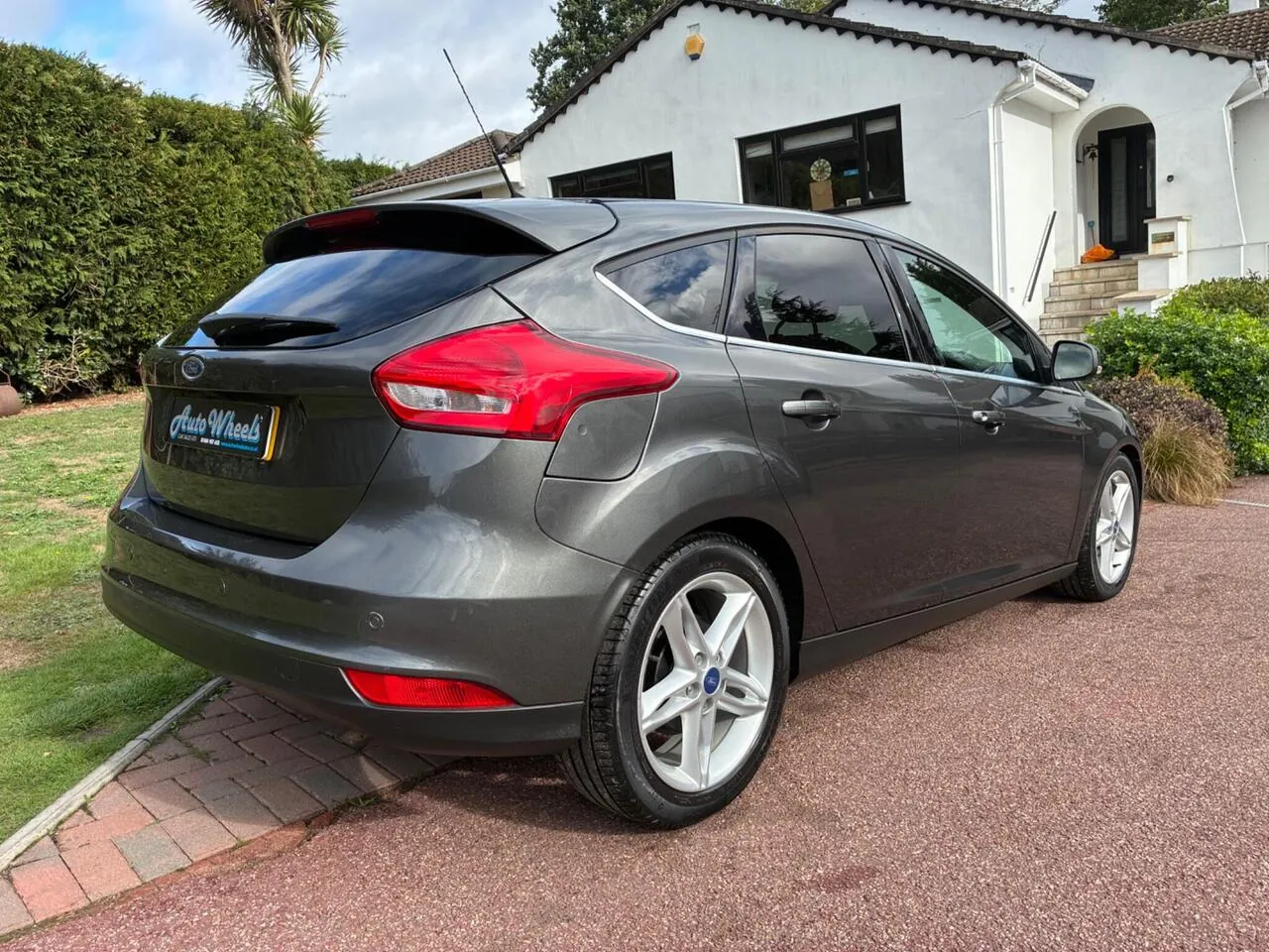 Ford Focus 2015 photo 3