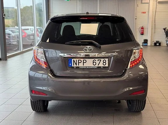 Toyota Yaris 2013 photo 4