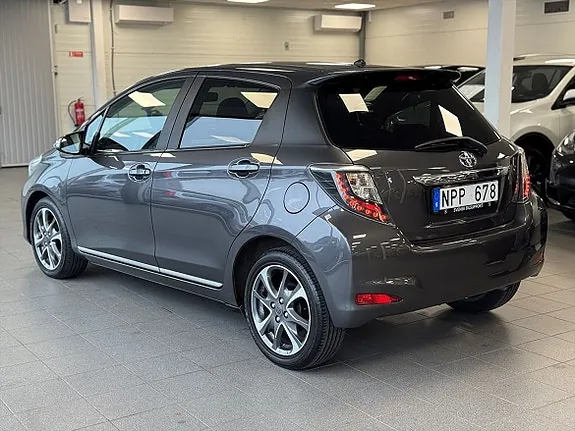 Toyota Yaris 2013 photo 5
