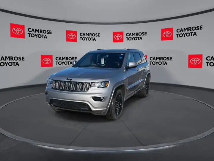 Jeep Grand Cherokee 2021 photo 3