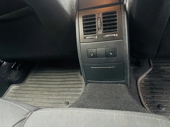 Skoda Octavia 2012 photo 5