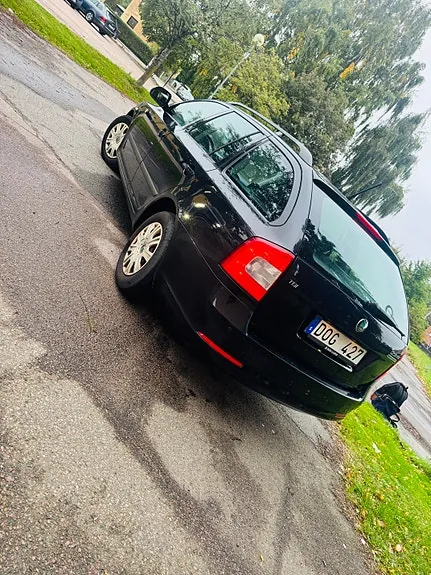 Skoda Octavia 2012 photo 4