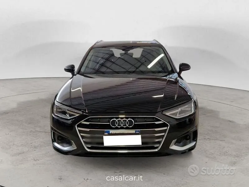 Audi A4 2022 photo 2