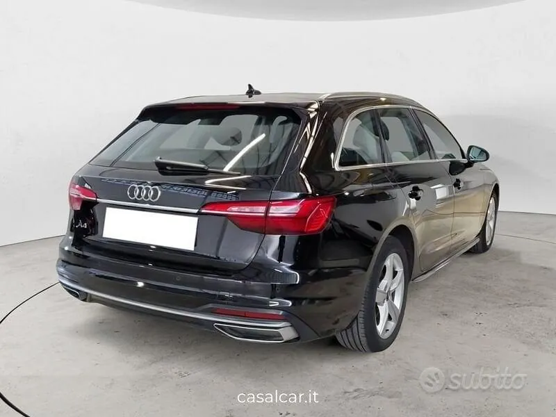 Audi A4 2022 photo 3