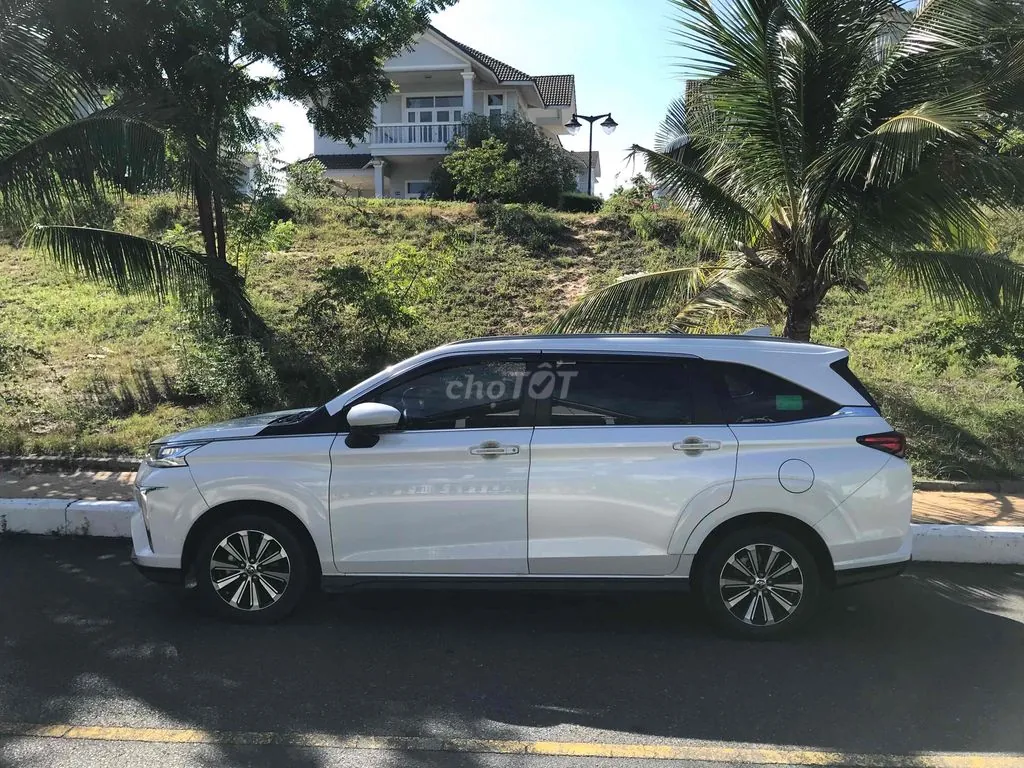 Toyota Veloz 2022 photo 2