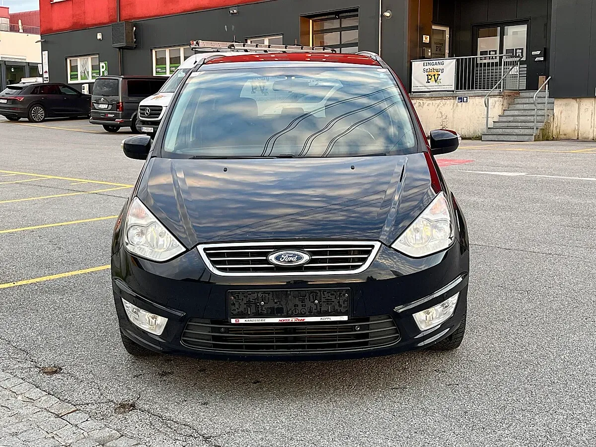 Ford Galaxy 2012 photo 2