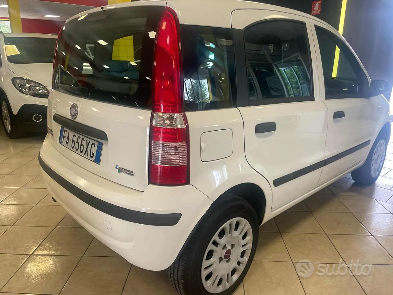 Fiat Panda 2010 photo 2