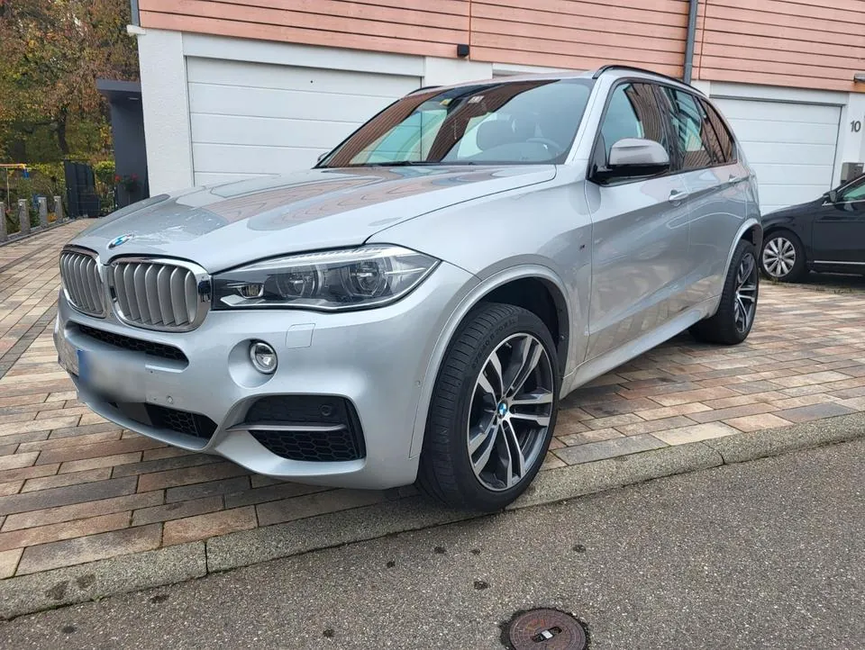BMW X5 M50D