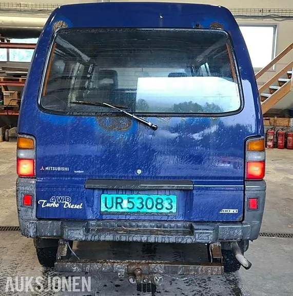 Mitsubishi L300 1995 photo 5