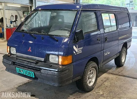 Mitsubishi L300
