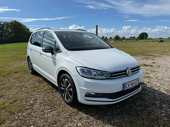 Volkswagen Touran 2019 photo 2
