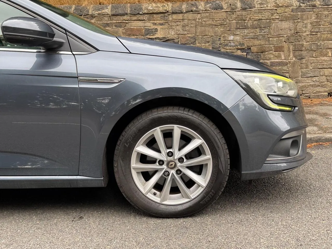 Renault Megane 2016 photo 2