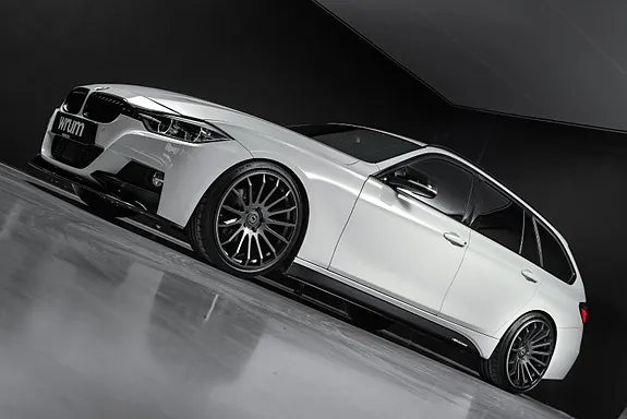 BMW 3 Series Touring 2016 photo 2
