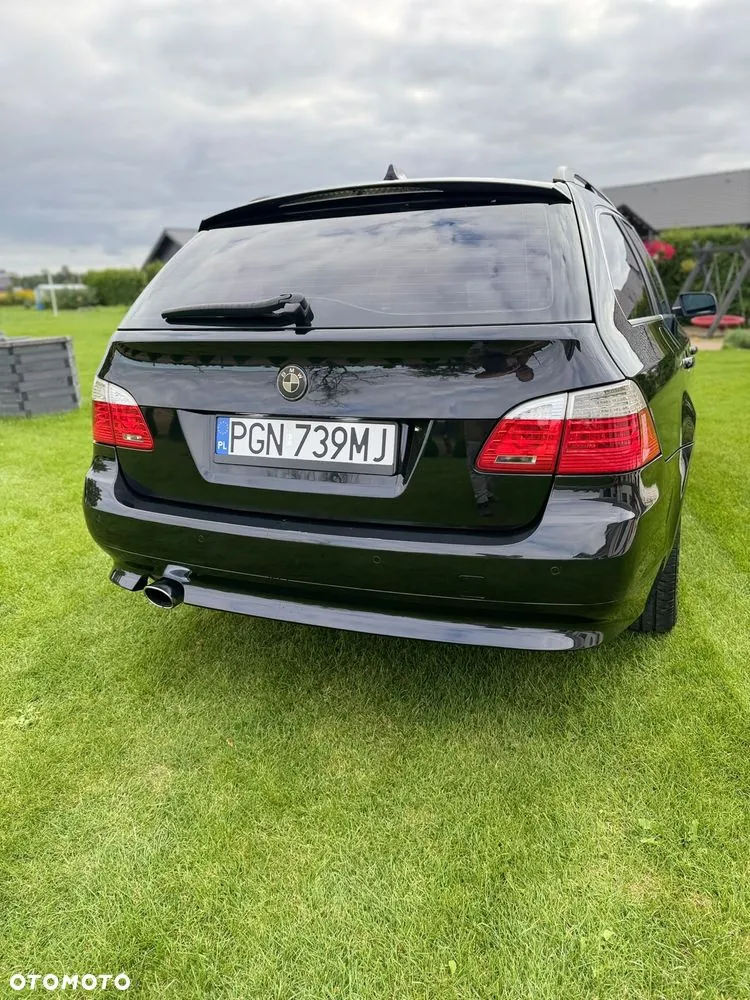 BMW Seria 5 2008 photo 2
