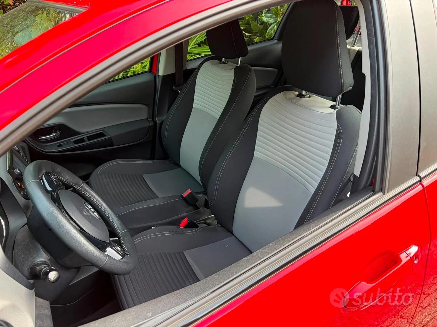 Toyota Yaris 2019 photo 2
