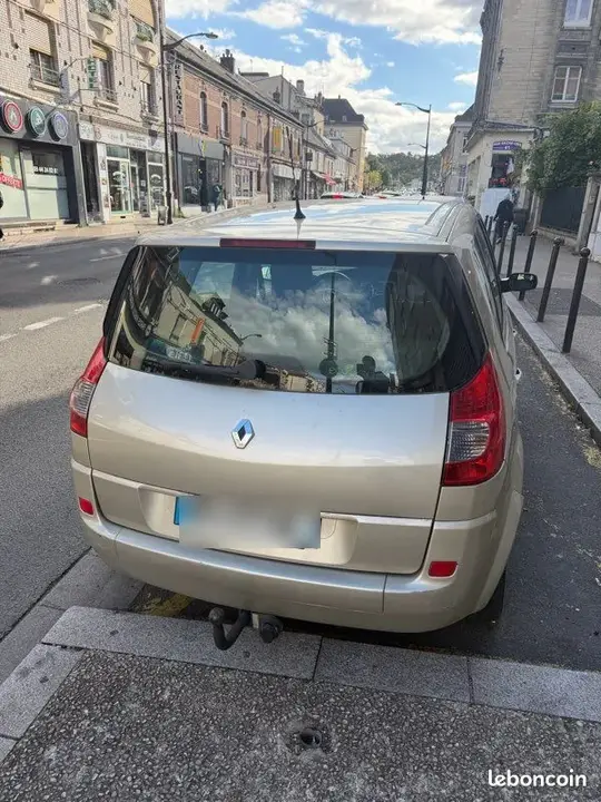 Renault Megane 2008 photo 2