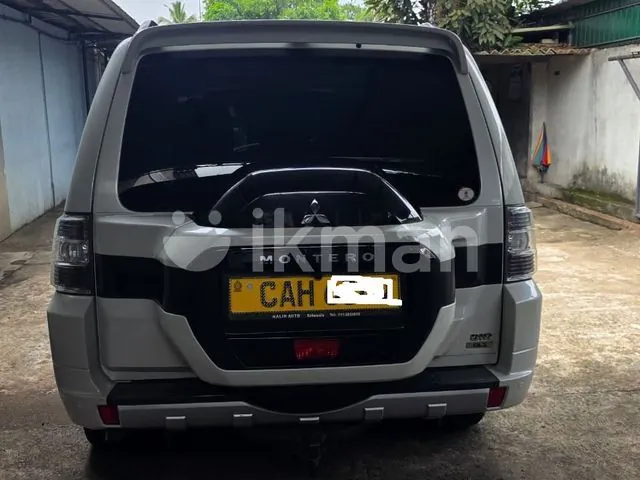 Mitsubishi Montero 2015 photo 3